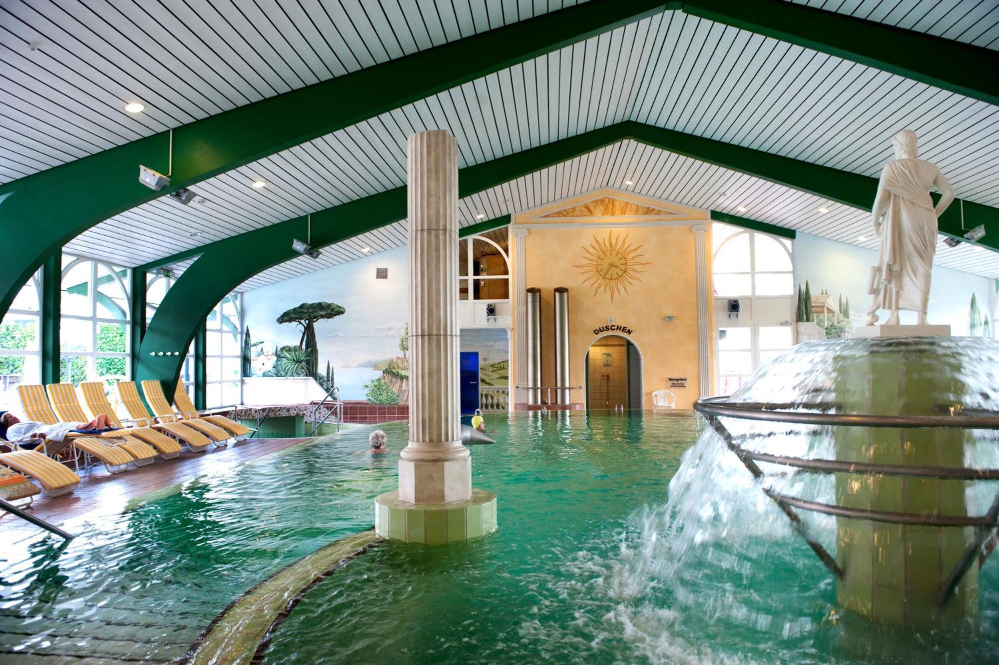 Hotel Glockenspiel Бад-Грисбах Экстерьер фото